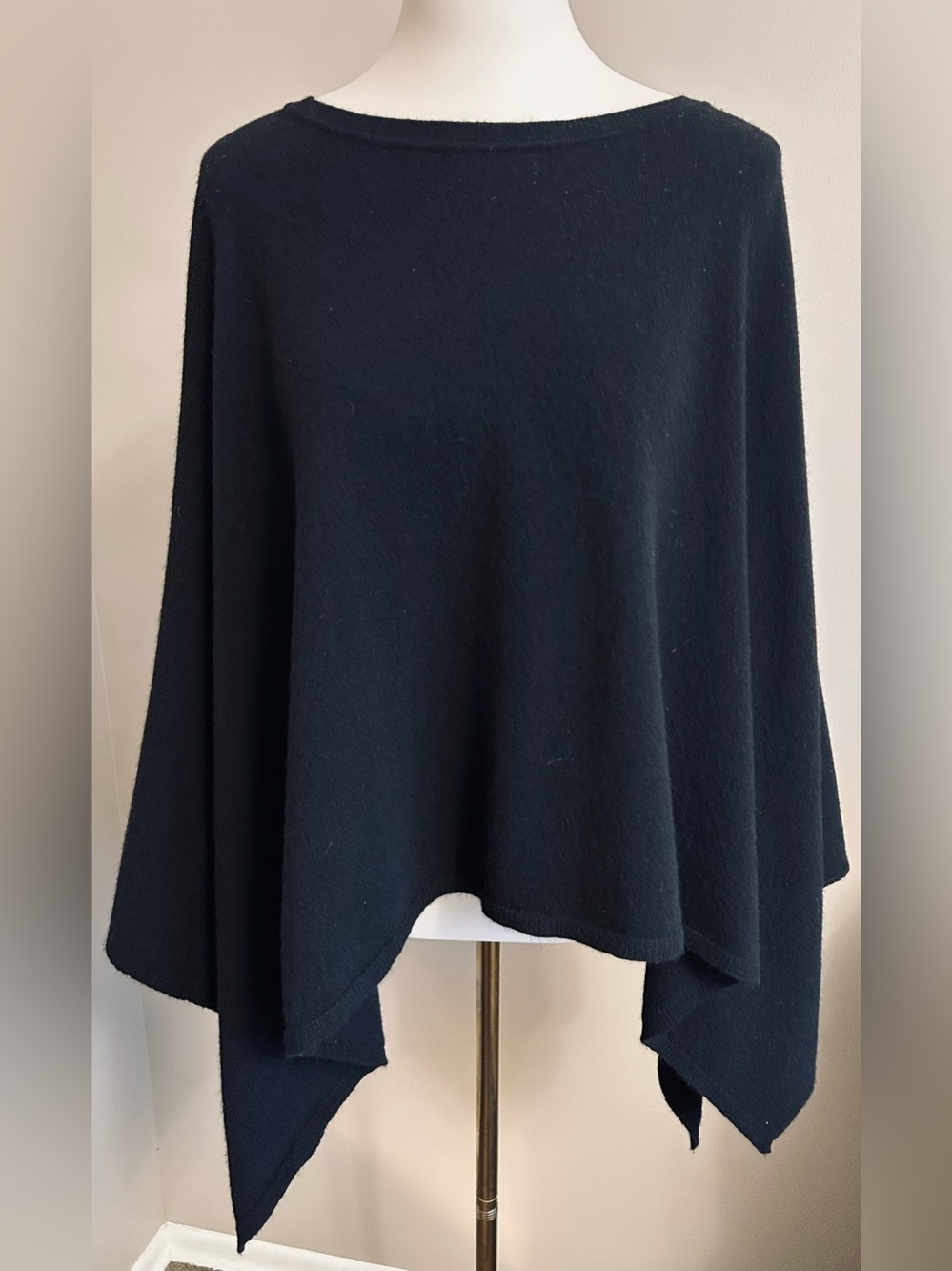 NWT- Note di Anita Crew Neck Cashmere, Marino Wool Poncho